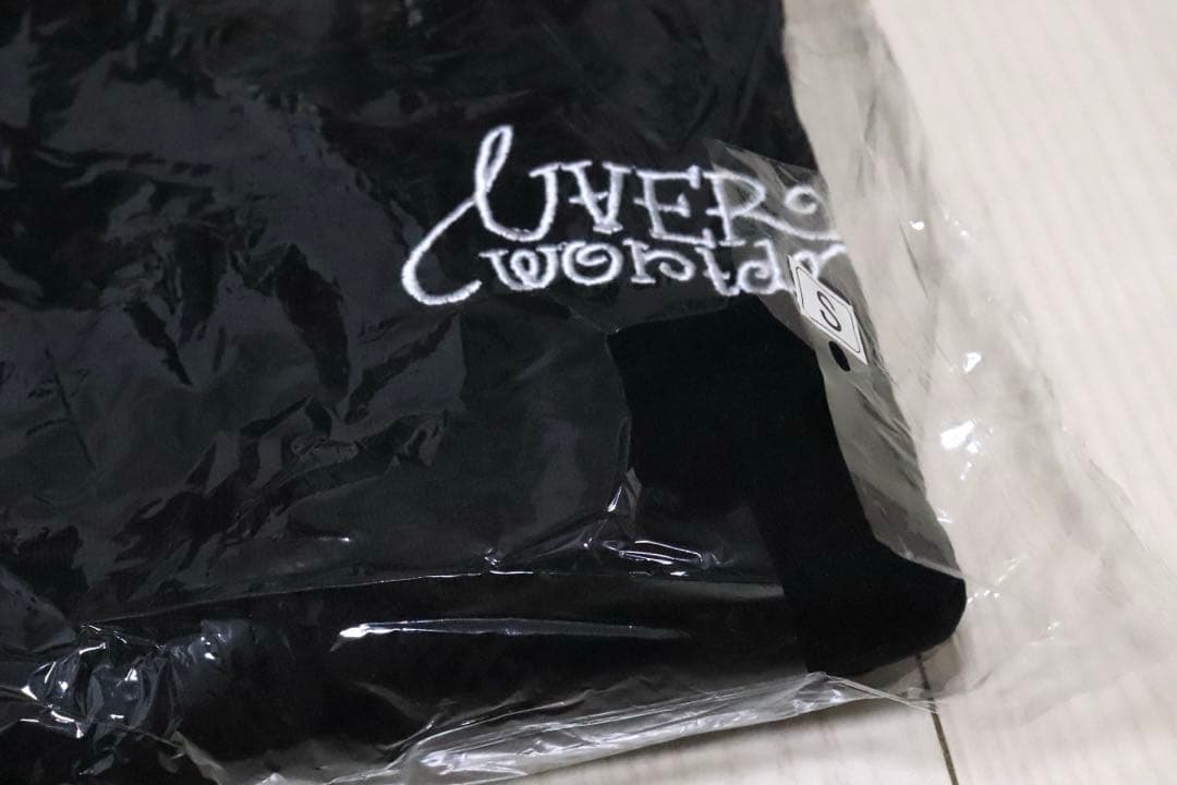 【新品】UVERworld 武道館限定 ダブルジップパーカー 白刺繍ver