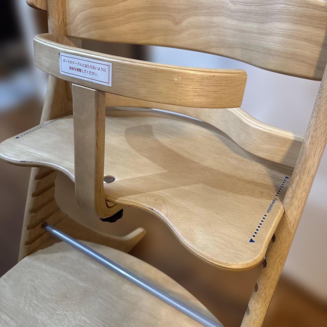 【美品・匿名配送】大和屋 すくすくチェアスリムプラス テーブル•ガード付属