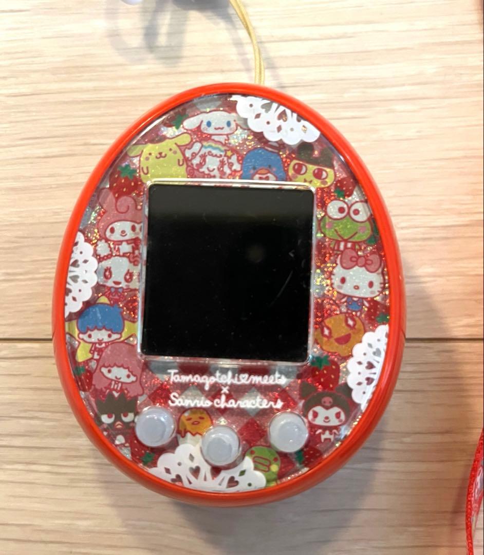 たまごっちみーつ サンリオキャラクターズDXセット ver. 赤