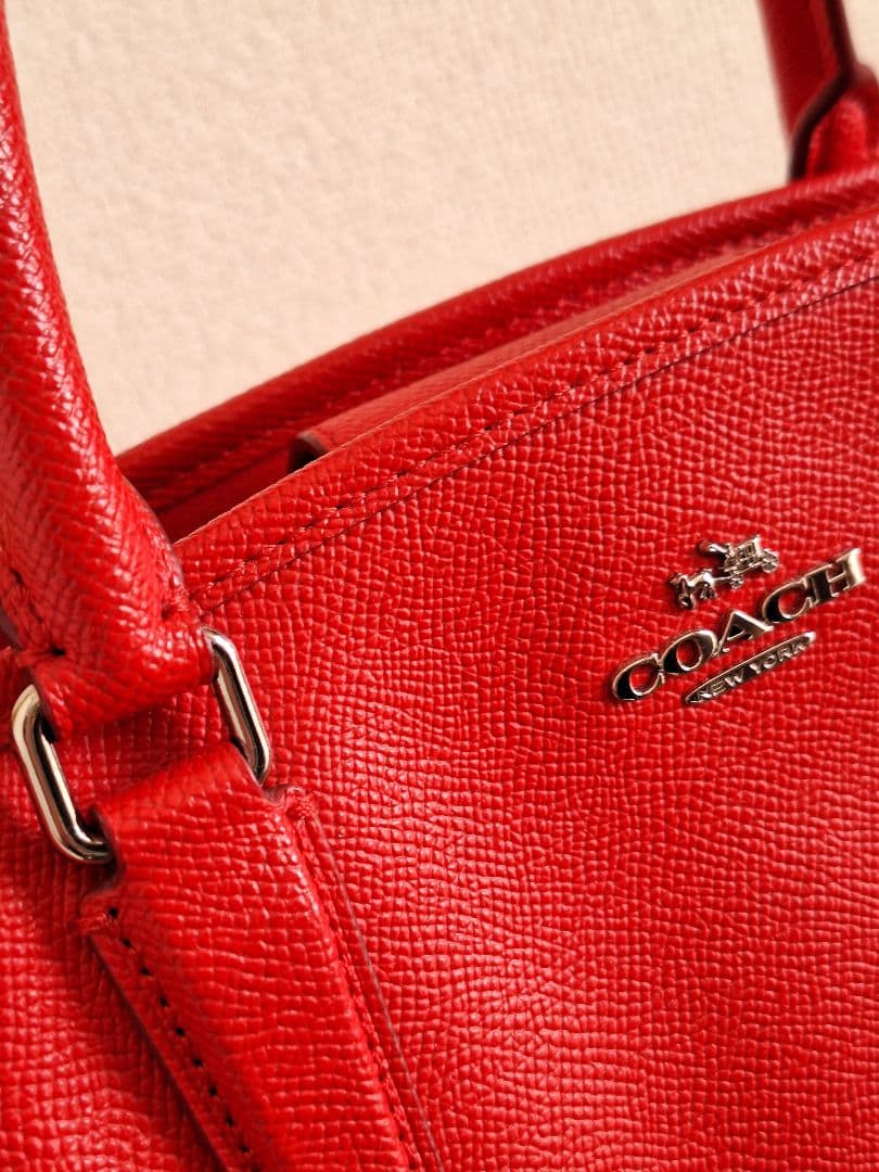 極美品　コーチ 赤 レザーハンドバッグ