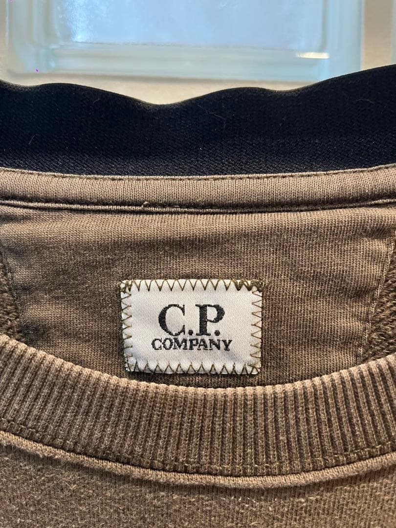 C.P. COMPANY オリーブ スウェットシャツ