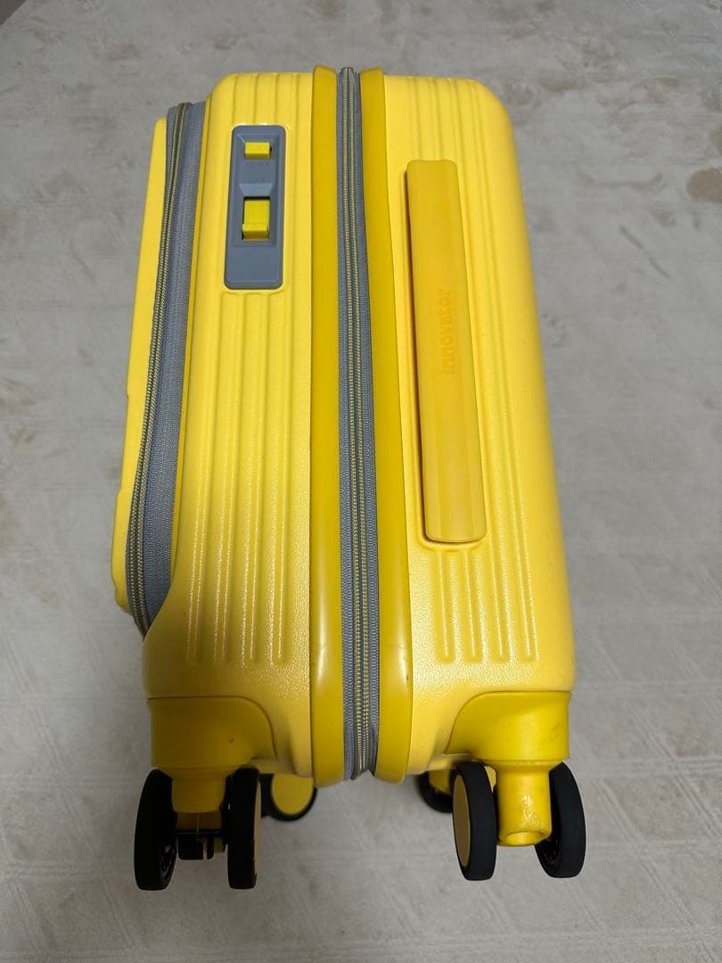 旅行かばん・小分けバッグ INV30 Sunny Yellow 21L Coin-Locker