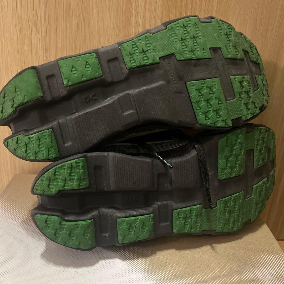 スパイク・シューズ on cloud monster hyper