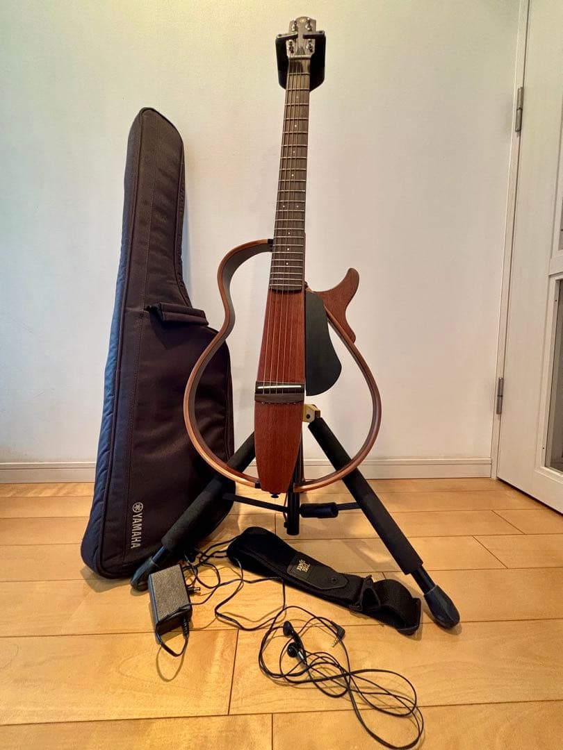 Yamaha SLG200S NT サイレントギター、アコースティックギター