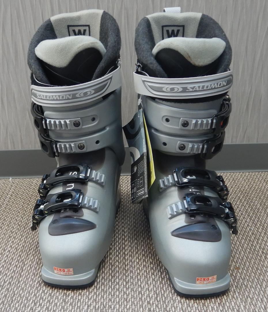 未使用 SALOMON レディーススキーブーツ PERFORMA4.0 24cm