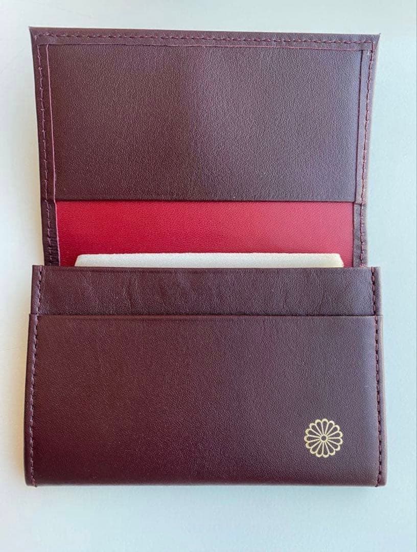 【新品未使用】皇居限定 高級本革名刺入れ ワインレッド 菊の紋章入り