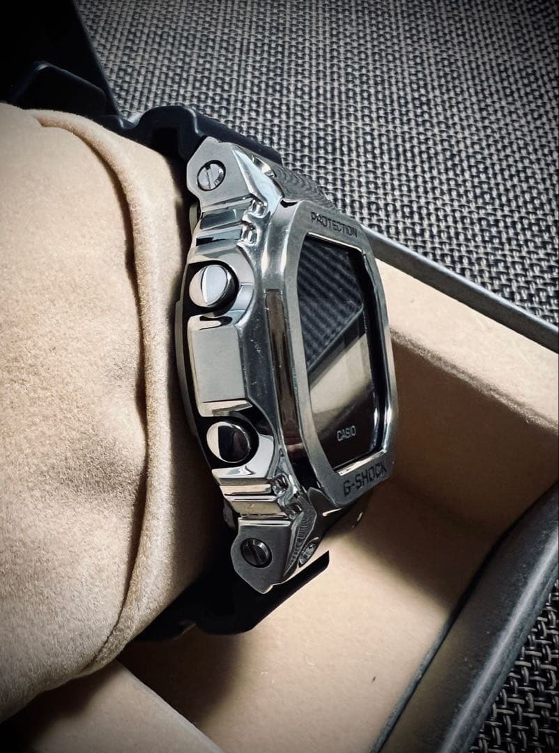 【極美品】CASIO G-SHOCK腕時計 GM-5600U