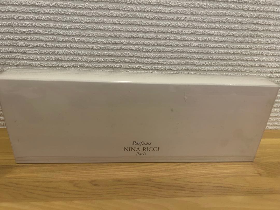 【未使用】5本セットNina Ricci 女性用香水