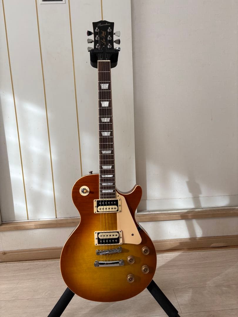 バッカス　レスポールモデル　Live road