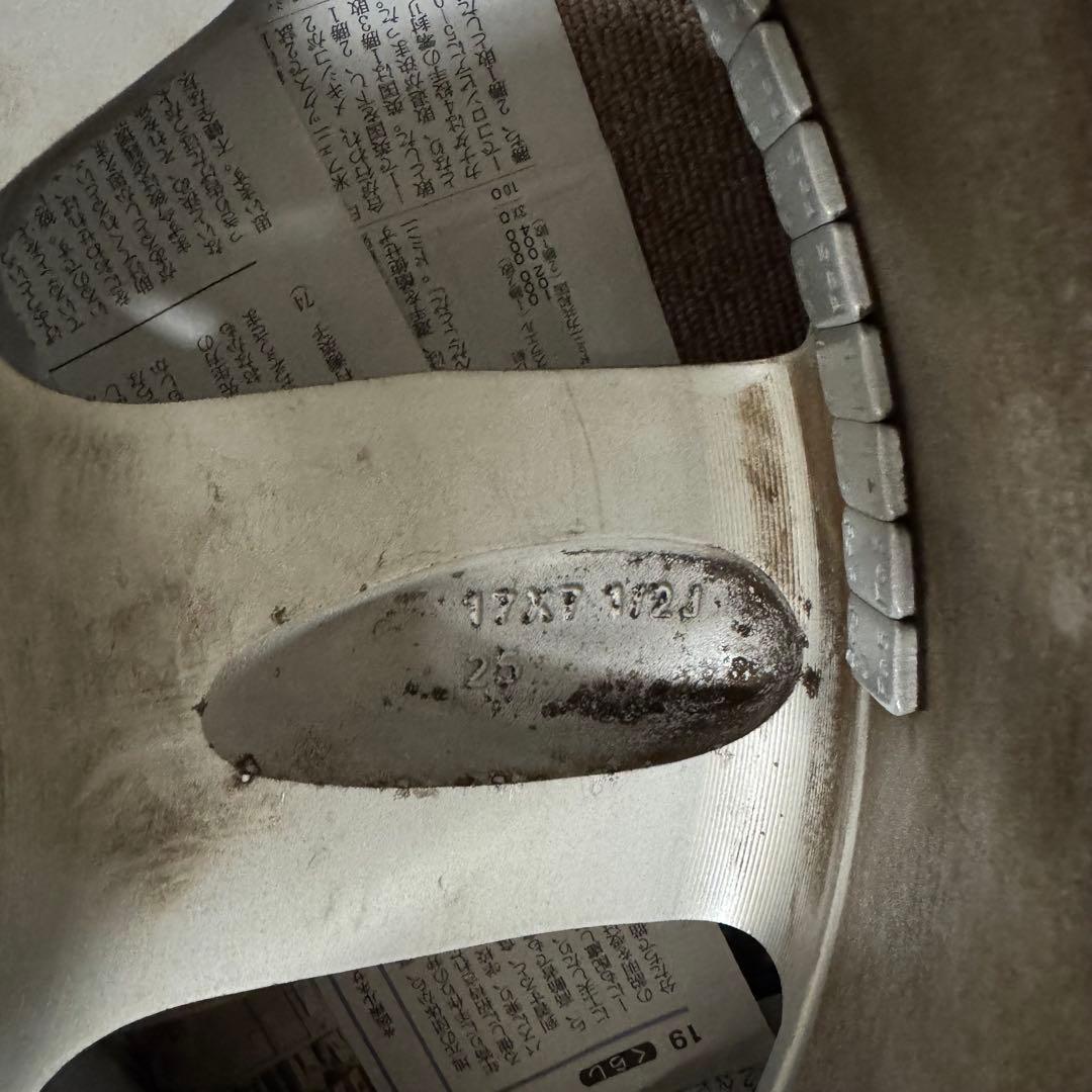 プラド150 純正17インチ BLIZZAK DM-V3 265/65R17