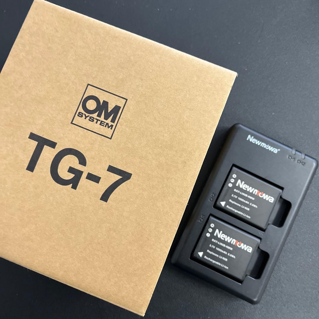 OM SYSTEM TG-7 コンパクトデジタルカメラと予備バッテリー＆充電器