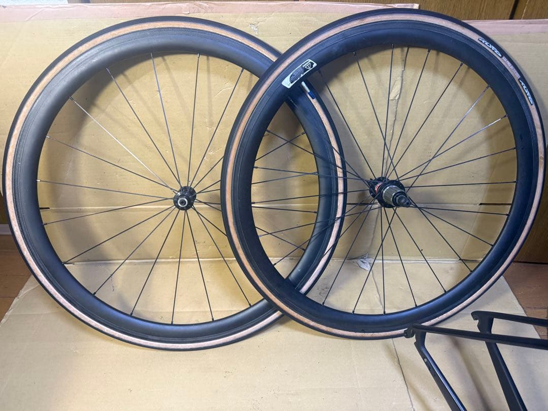 ノバテック　カーボンホイール　前後セット