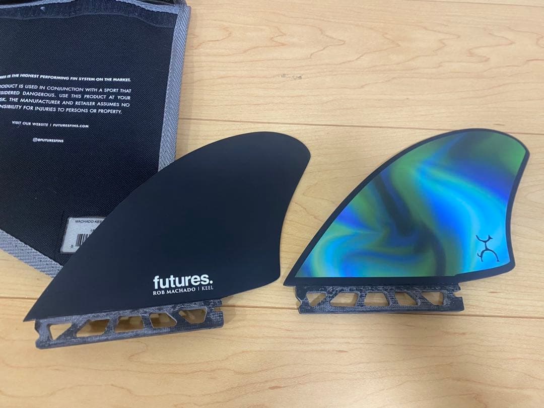 FUTURES FIN MACHADO KEEL TWIN FIN ロブマチャド