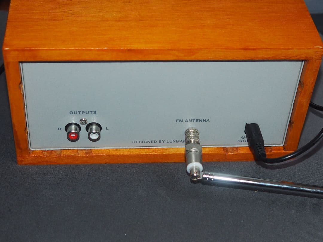 管球式FMステレオチューナー　Luxman LXV-OT8