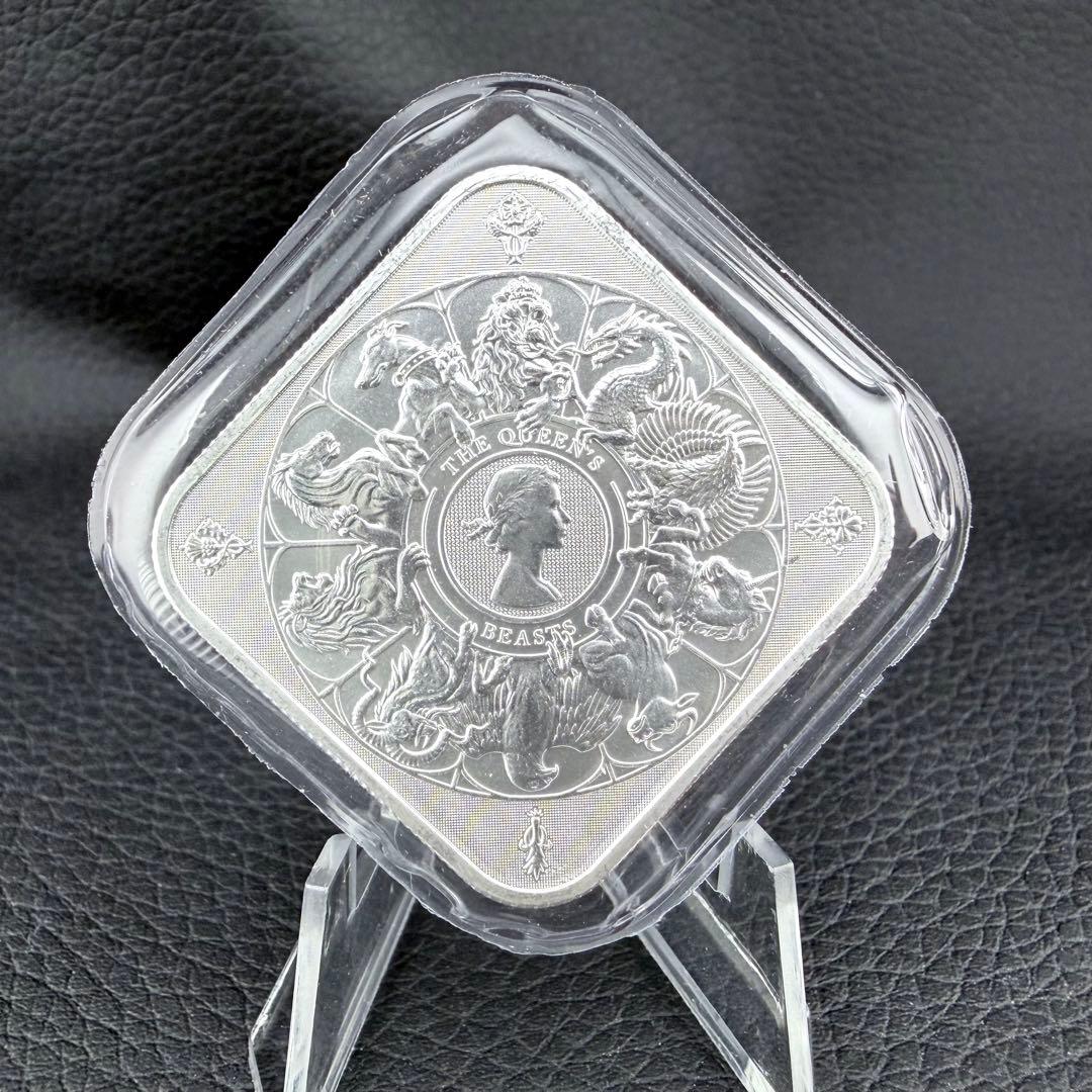 銀貨 英国 ロイヤルミント クイーンズビーストコンプリーター 純銀 四角 1oz