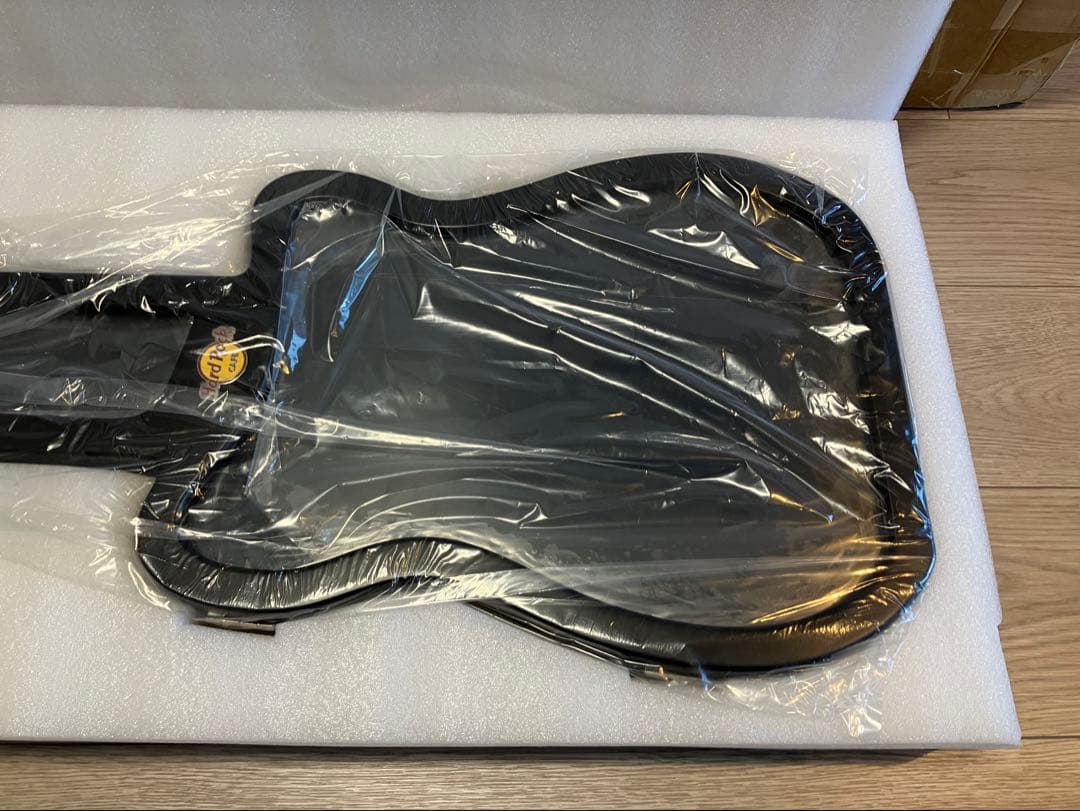 ゆっくん【未使用新品】ハードロックカフェ ギターケース型ピンボード