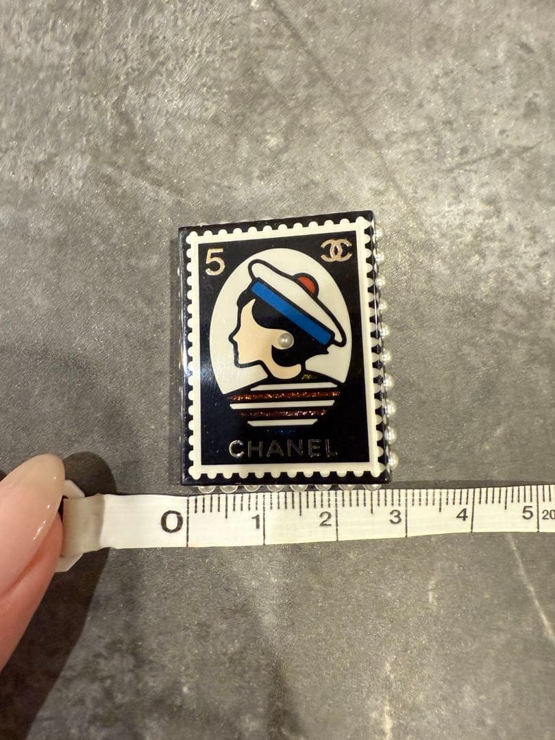 CHANELシャネル PAUSA切手モチーフ ブローチ ココマーク