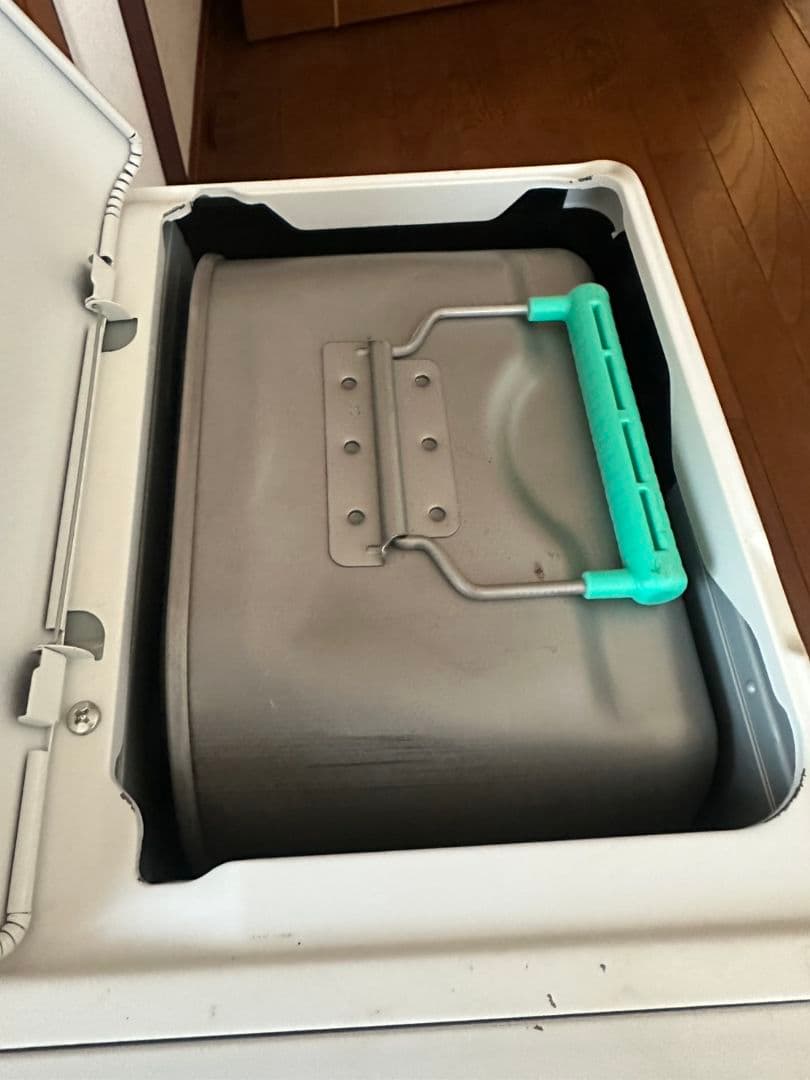 美品　箱有　ダイニチ 石油ファンヒーター FW-3722SGX-W　速暖　消臭