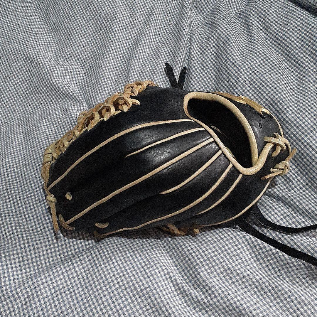 軟式グローブ 黒/ベージュ レース編み