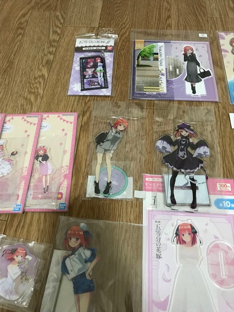 中野二乃アクリルスタンド類　まとめ売り！