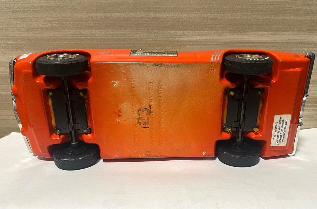 バーボンウイスキー　シボレーカマロSS陶器ボトル750ml 空き瓶