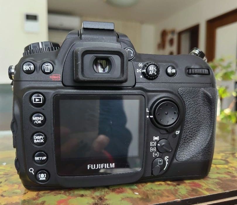 FUJIFILM S5 Proデジタル一眼レフ　Nikon Zoomレンズ　一式