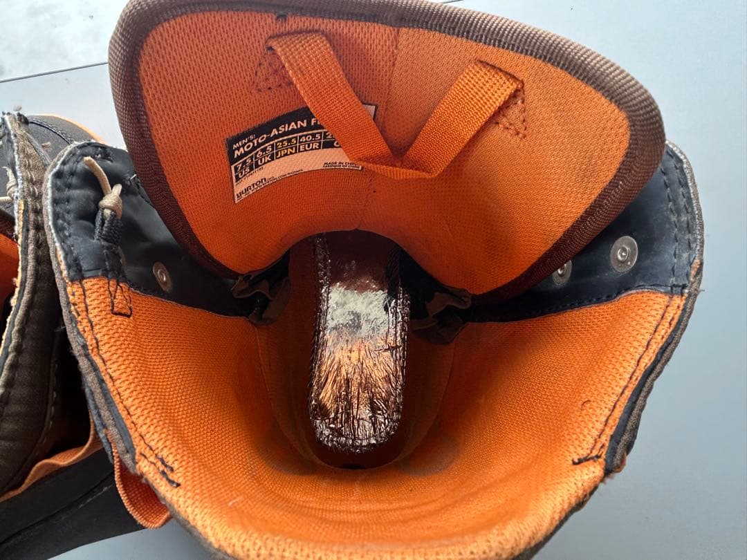 バートンスノーボードブーツMOTO-ASIAN FIT 25.5cm