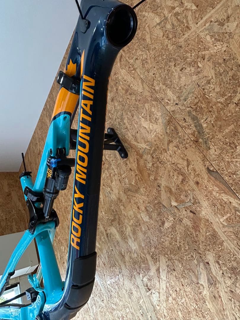 【Mサイズ】ロッキーマウンテン ALTITUDE CARBON 27.5