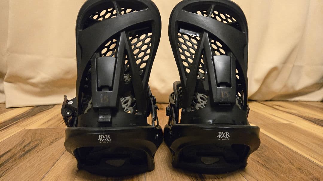 BURTON ESCAPADE ブラックビンディング