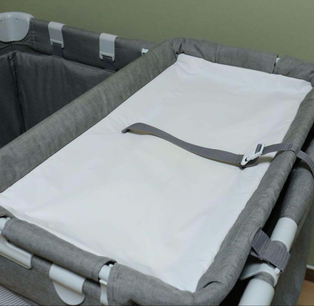 【美品】カトージ ポータブルベビーベッド おむつ替えテーブル付(グレー)