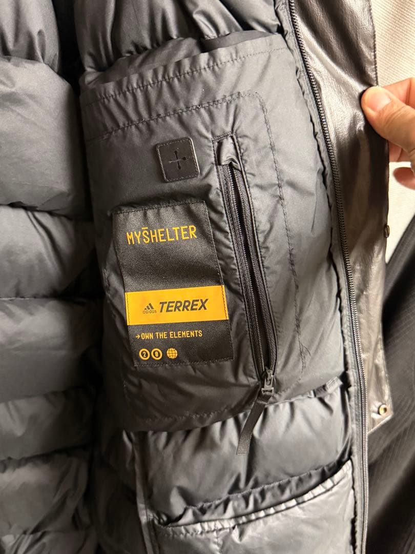 TERREX ダウンジャケット ブラック