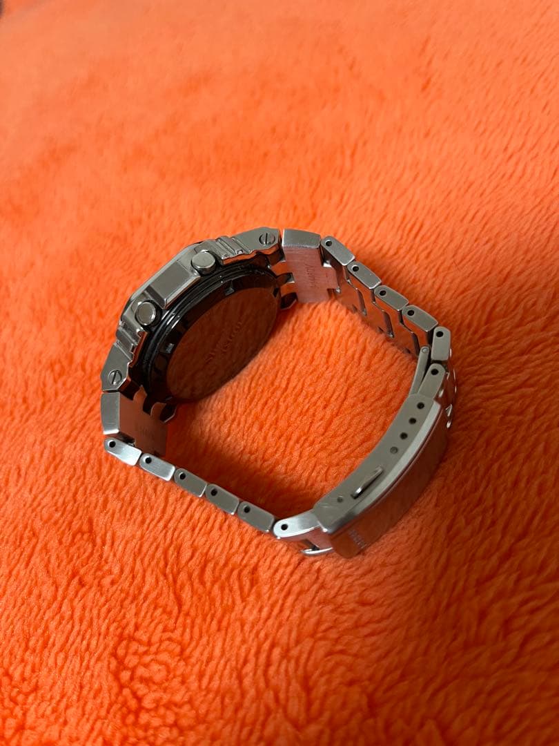 カシオGーSHOCK/GMWーB5000ー1JFフルメタルカバード