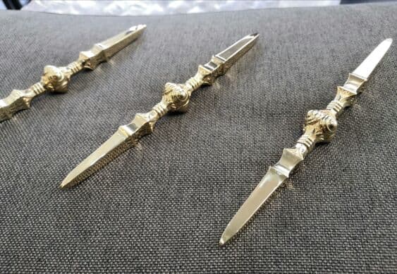 【修縁堂】逸品 密教法器 弘法大師 独鈷杵 金剛杵 真鍮製 仏教美術