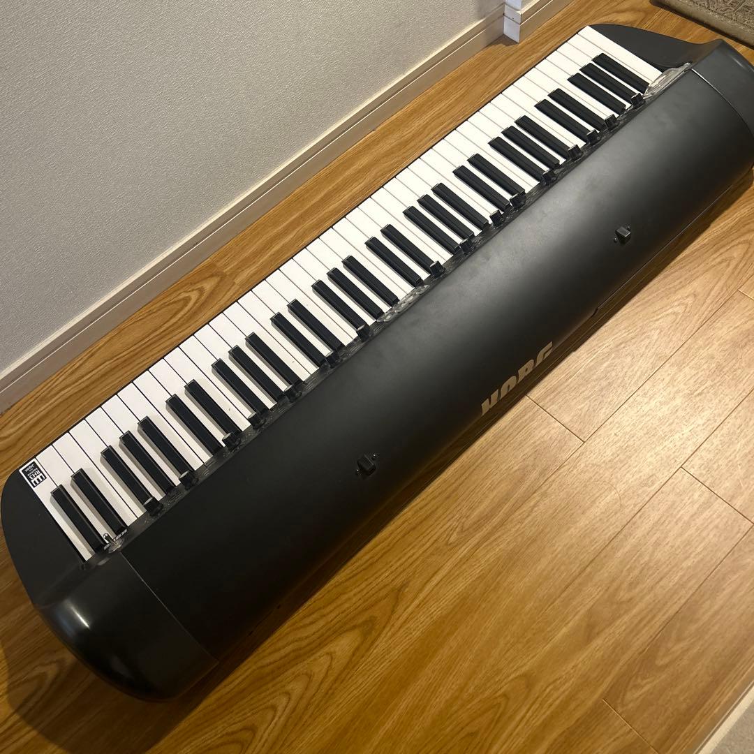 都内引き取り限定　KORG SV-1 73鍵 ペダル付　キャスターケース付き