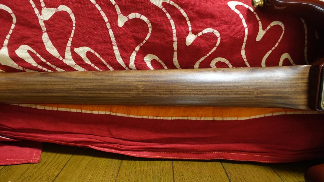 ギター Suhr Standard Custom Flamed Koa Top