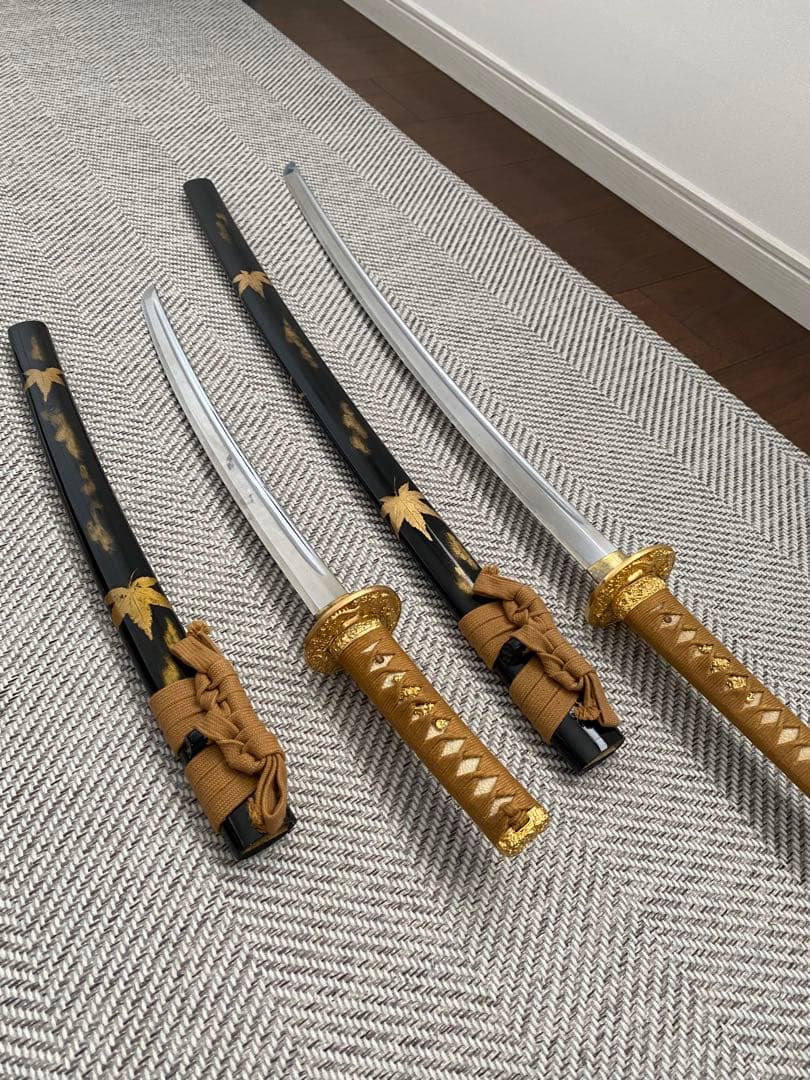 黒金装飾の刀 2本セット