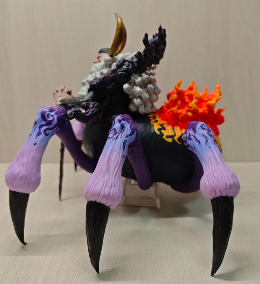 ワンピース一番くじラスト　サタン聖とベガポンクのライト