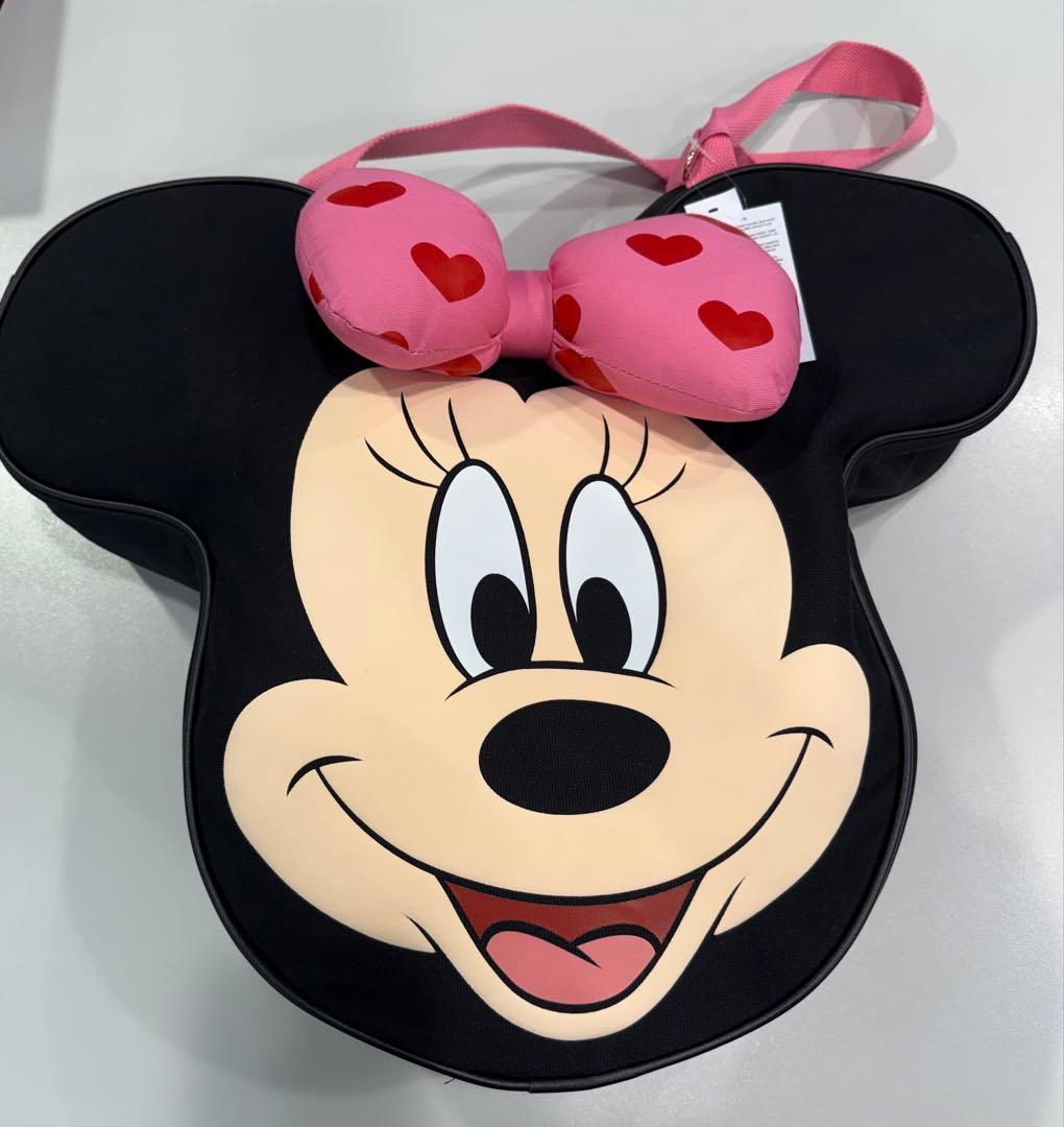 日本未発売⭐️ミニー　ビッグフェイス　トートバッグ　バレンタイン　海外ディズニー