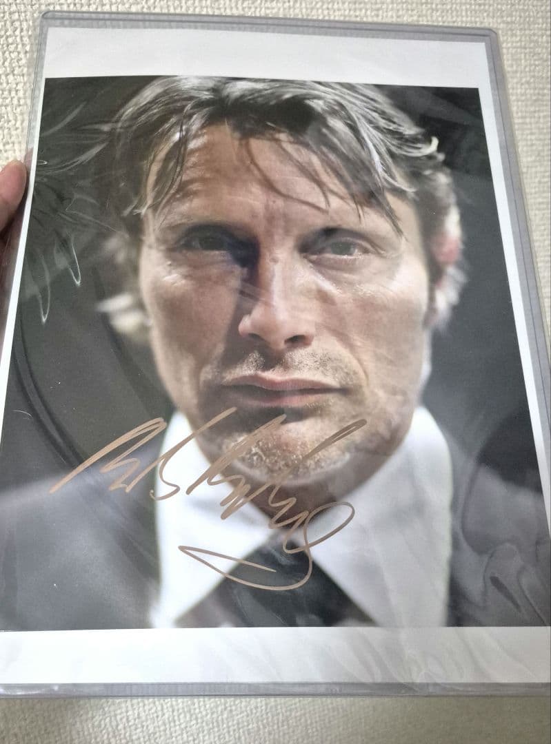 し*こ様 マッツ・ミケルセン 直筆サイン