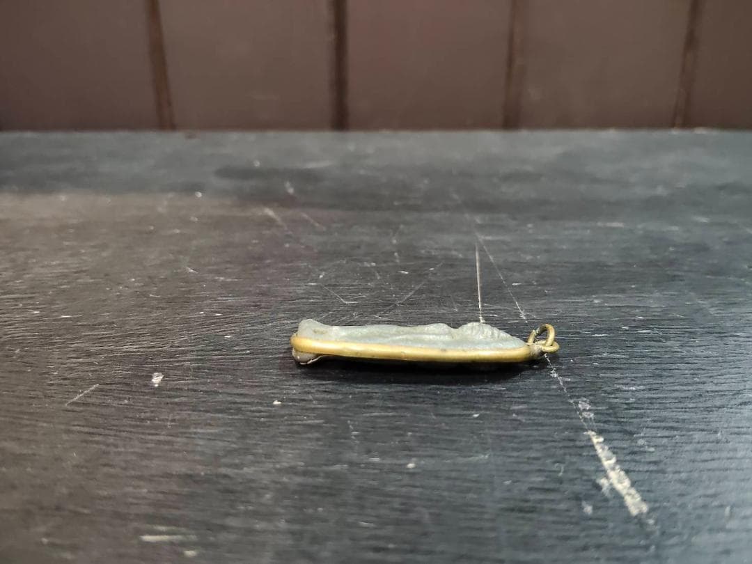 タイのお守り　Phra Thung Setthi　仏陀