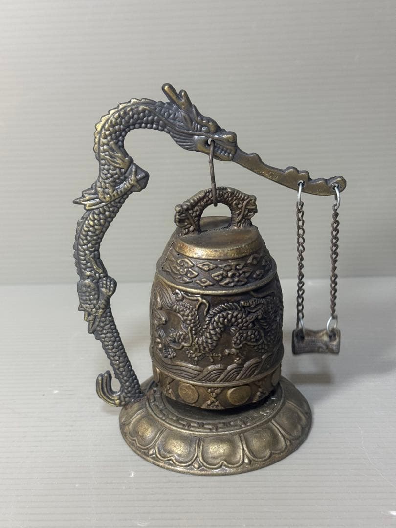 2404 中国骨董　銅器　龍鐘  吊り鐘　康熙年製銘　置物　時代物