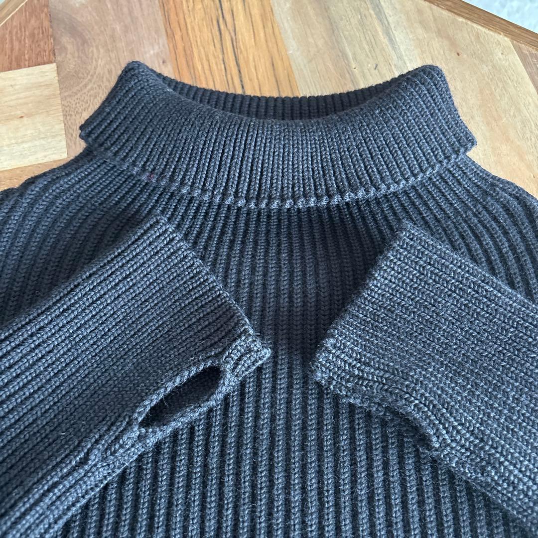 専用 ANDERSEN-ANDERSEN 黒 タートルネック サムホール付き M