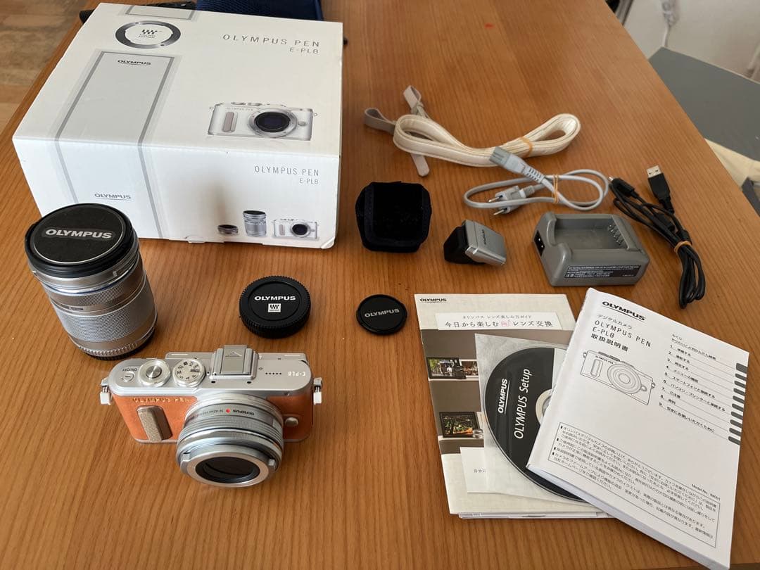 OLYMPUS PEN E-PL8 シルバー/オレンジ 本体