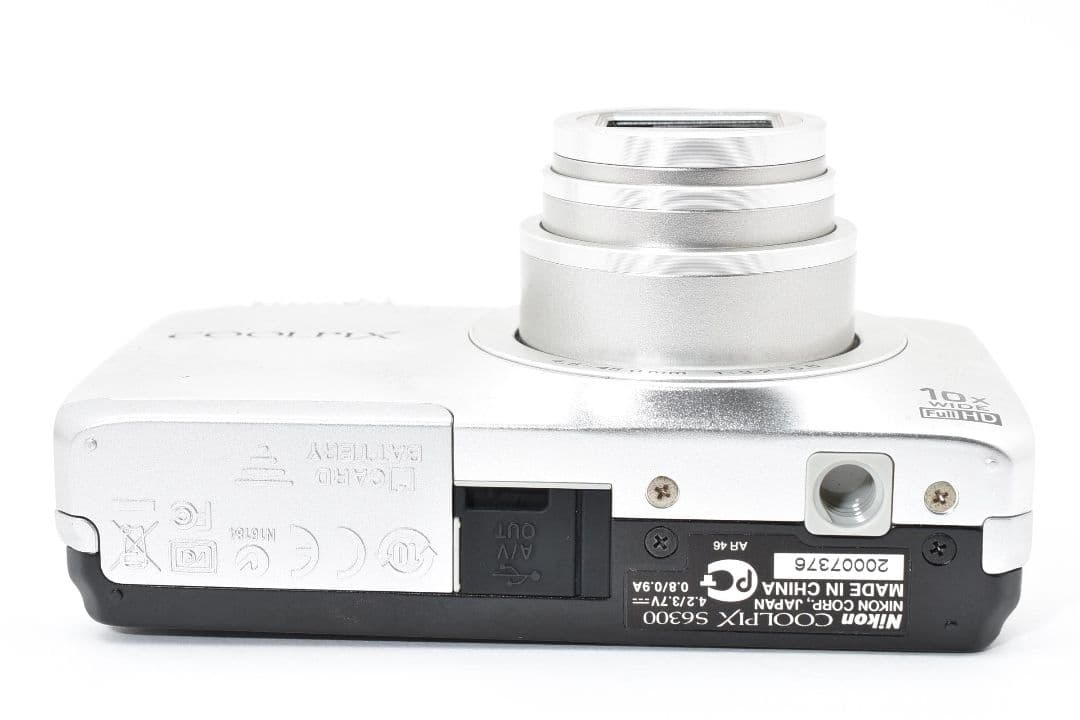 Nikon coolpix S6300 シルバー