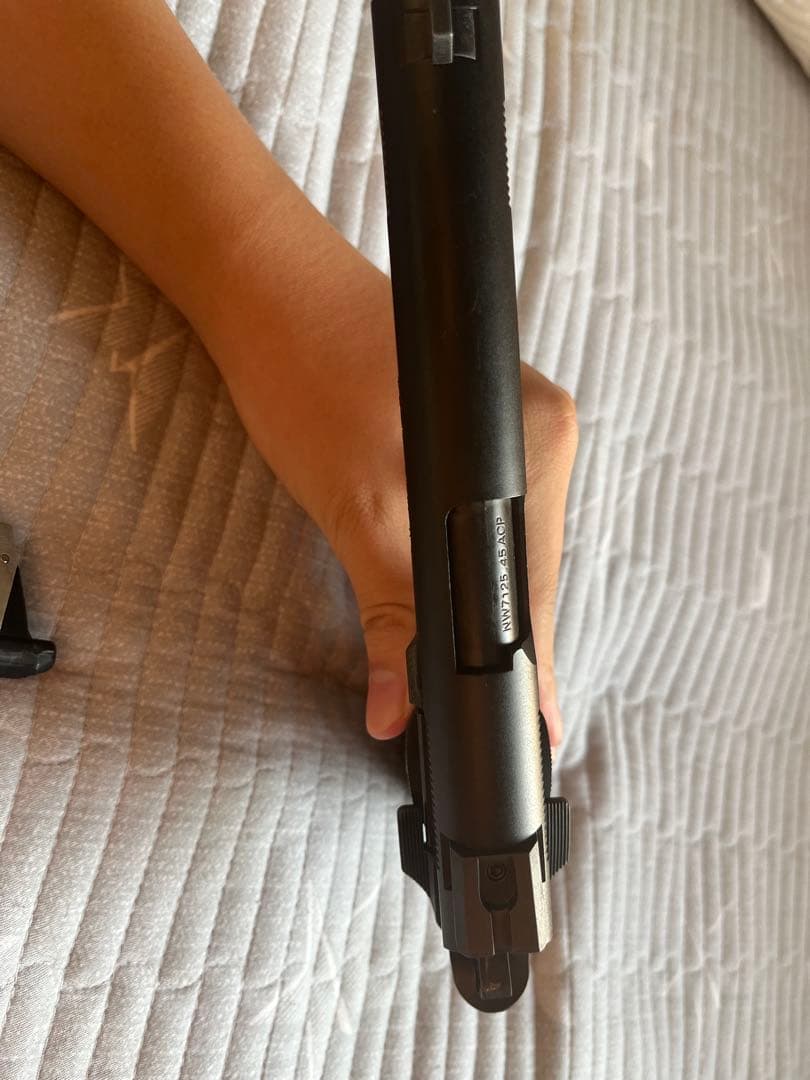 ブラック ガスガン 金属製バレル 1911 MEU