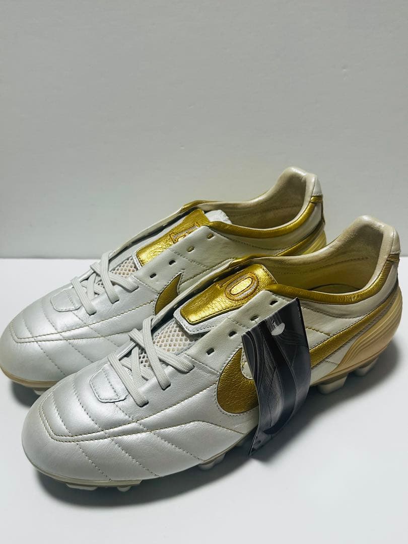 NIKE エアレジェンド ティエンポ ロナウジーニョ R10 TIEMPO