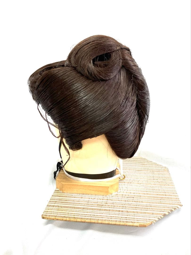 辰巳7号サイズ(編み無しタイプ)夜会巻き、中古舞踊かつら、大衆演劇かつら、簪付き