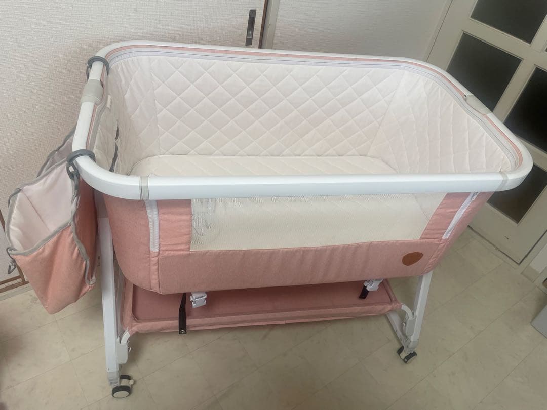 ベビーベッド 添い寝 ピンク