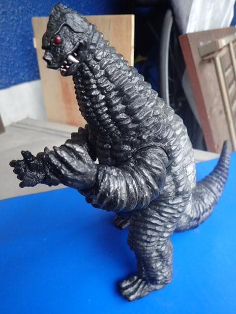 CCP 1/6特撮シリーズ 初代レッドキング （ブラックヴァージョン）