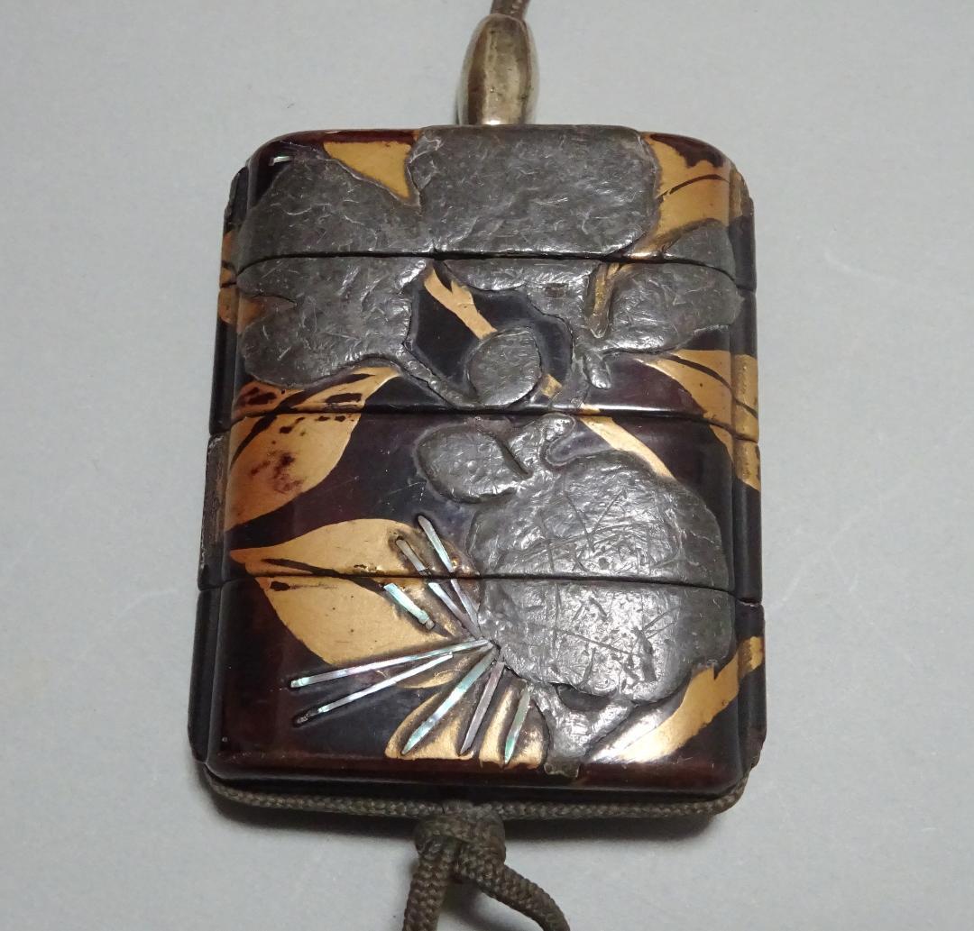 ◆光琳蒔絵印籠◆松山茶花蒔絵鉛螺鈿◆江戸中期◆